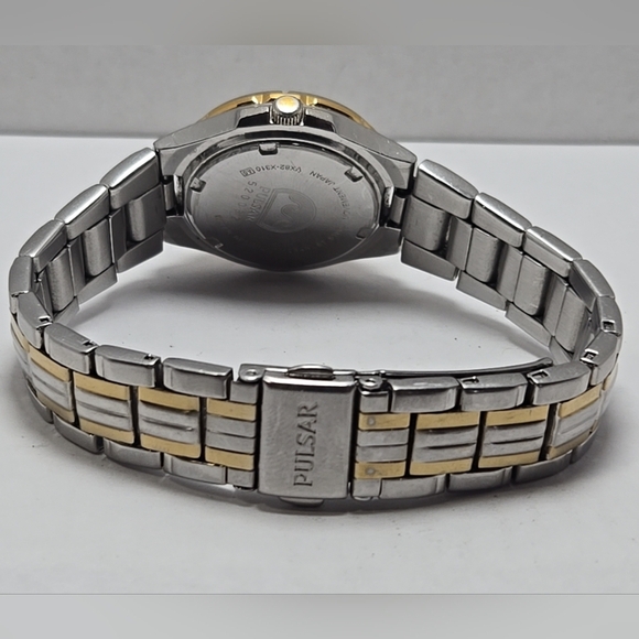 Womens Pulsar VX82-X310 Diver Style Date Watch Gold Silver Two Toned New Battery - Picture 11 of 11